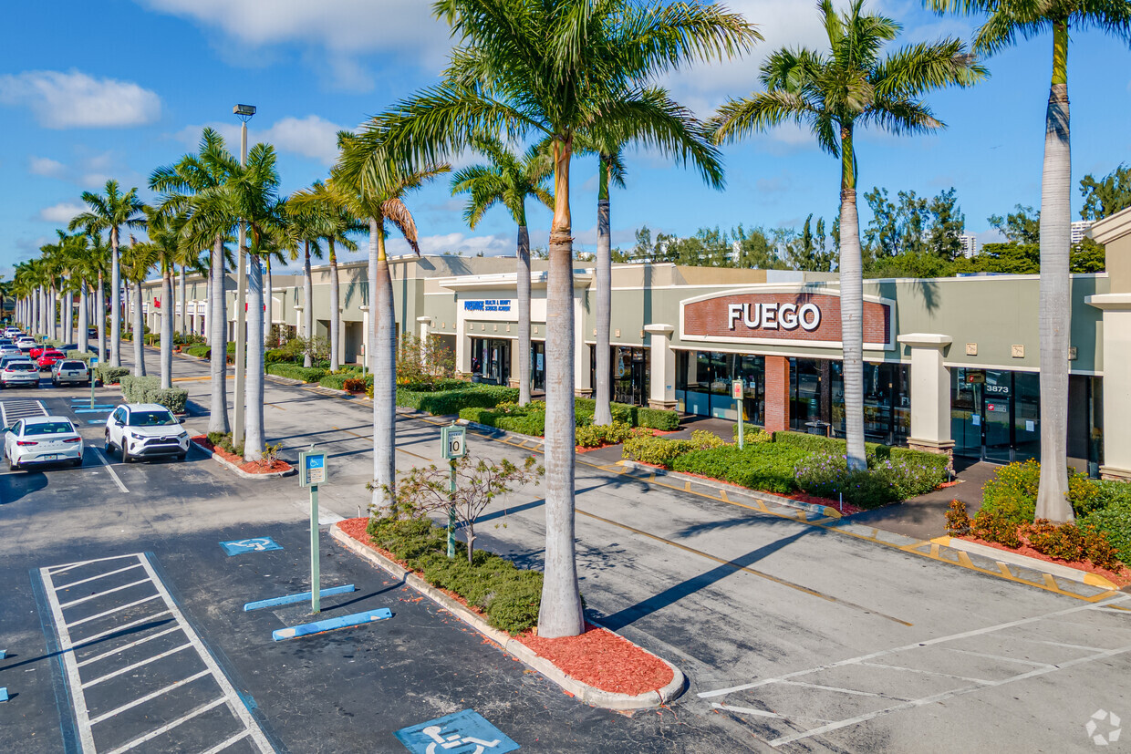 Intracoastal Mall retail storefronts, North Miami Beach